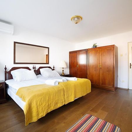 Old Town Scharajevo - Free Parking Apartment Sarajevo Ngoại thất bức ảnh